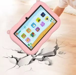 une tablette éducative qui tombe
